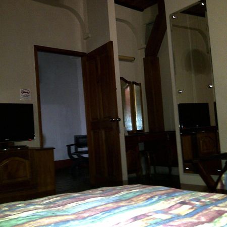 Hotel Posada De Don Jose Retalhuleu Szoba fotó