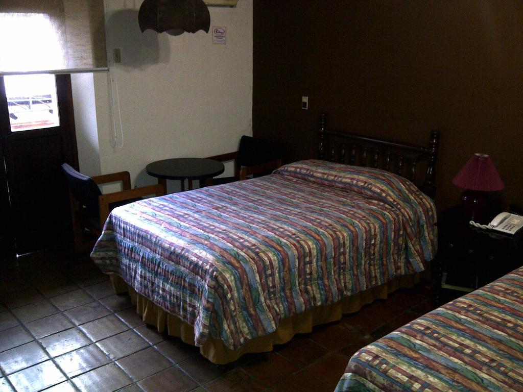 Hotel Posada De Don Jose Retalhuleu Szoba fotó