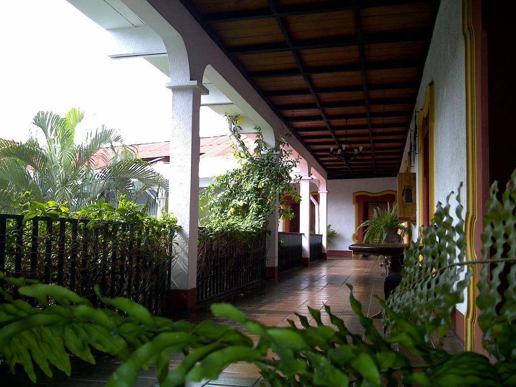 Hotel Posada De Don Jose Retalhuleu Kültér fotó